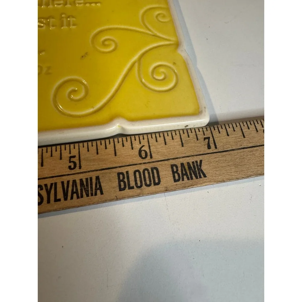 Hallmark Wizard of Oz Yellow‎ Brick Road Plaque – Dorothy Ribbon